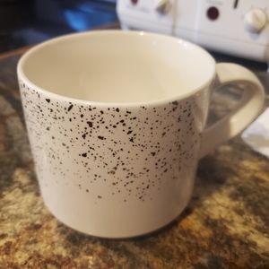 Coco + Lola Oversized Mug Gold Flecks